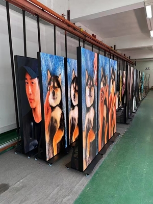 Dimensi Panel 640x1920x35mm Poster LED Digital P1.86mm dan P2.5mm dengan Kecerahan 600nits